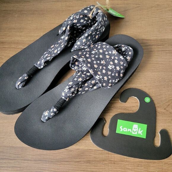 NWT SANUK MIDFORM MICROFLORAL SLING SANDALS SIZE 9 WOMENS - Picture 1 of 10